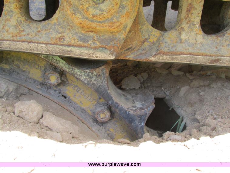 image for item AW9907 2001 Liebherr-America LR632 track loader