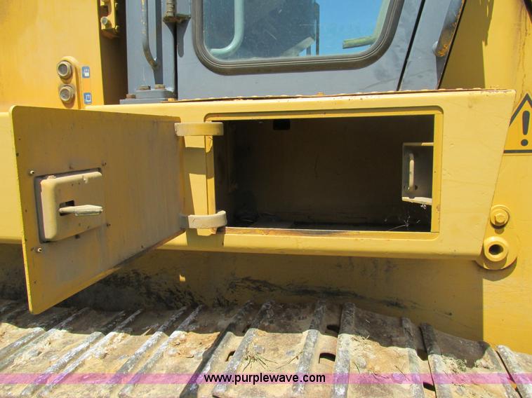 image for item AW9907 2001 Liebherr-America LR632 track loader
