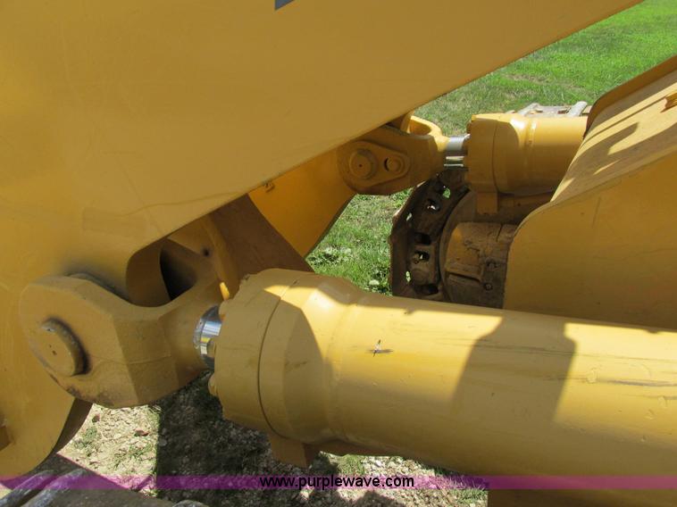 image for item AW9907 2001 Liebherr-America LR632 track loader