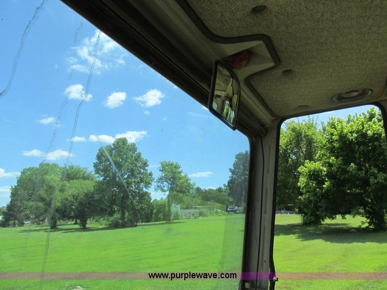 image for item AW9907 2001 Liebherr-America LR632 track loader