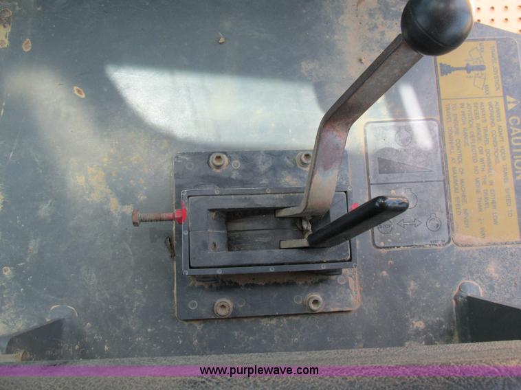 image for item AW9907 2001 Liebherr-America LR632 track loader