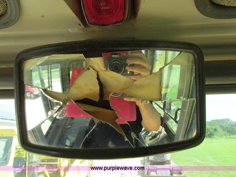 image for item AW9907 2001 Liebherr-America LR632 track loader