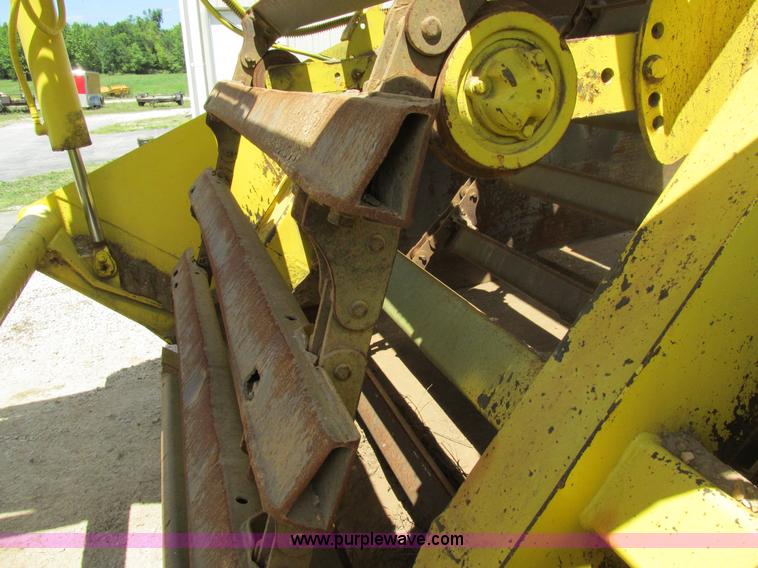 image for item AW9908 1984 John Deere 862 elevating scraper