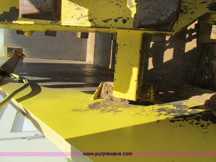 image for item AW9908 1984 John Deere 862 elevating scraper