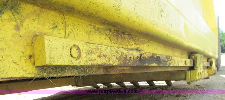 image for item AW9908 1984 John Deere 862 elevating scraper