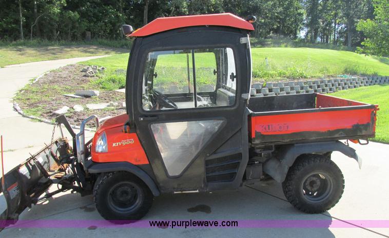 image for item AW9911 2004 Kubota RTU900 UTV