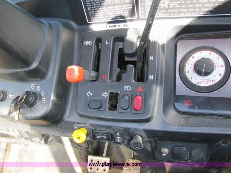 image for item AW9911 2004 Kubota RTU900 UTV