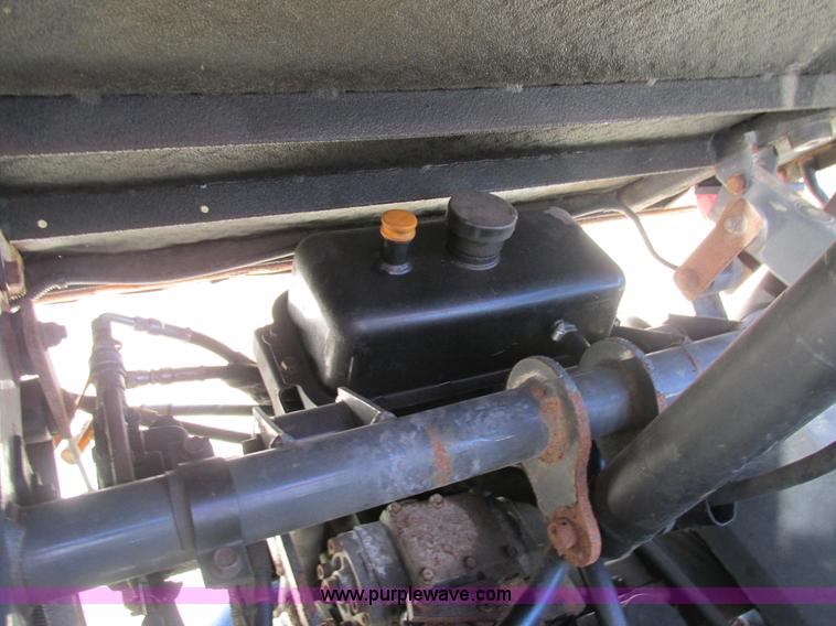 image for item AW9911 2004 Kubota RTU900 UTV