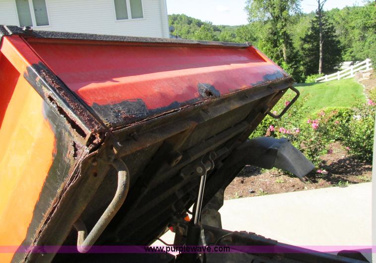 image for item AW9911 2004 Kubota RTU900 UTV