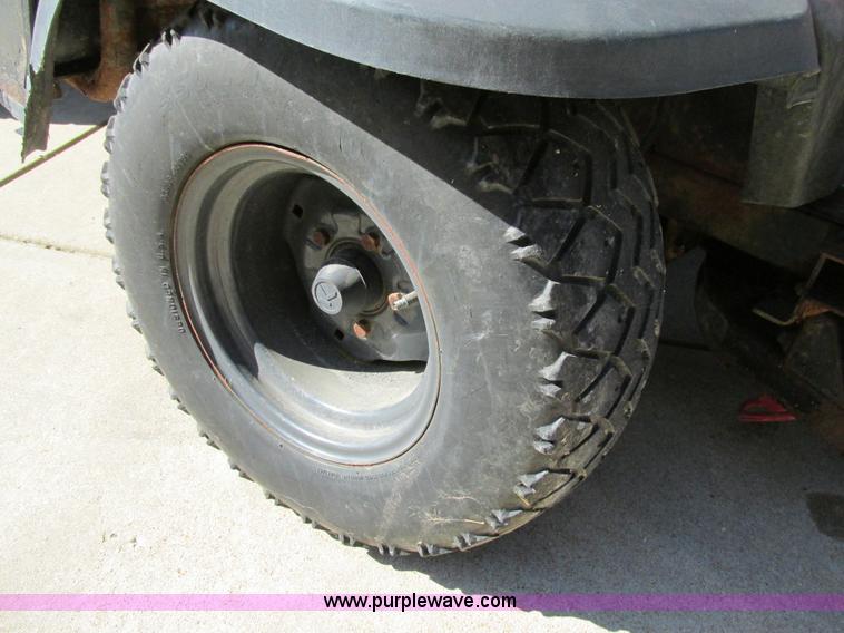 image for item AW9911 2004 Kubota RTU900 UTV