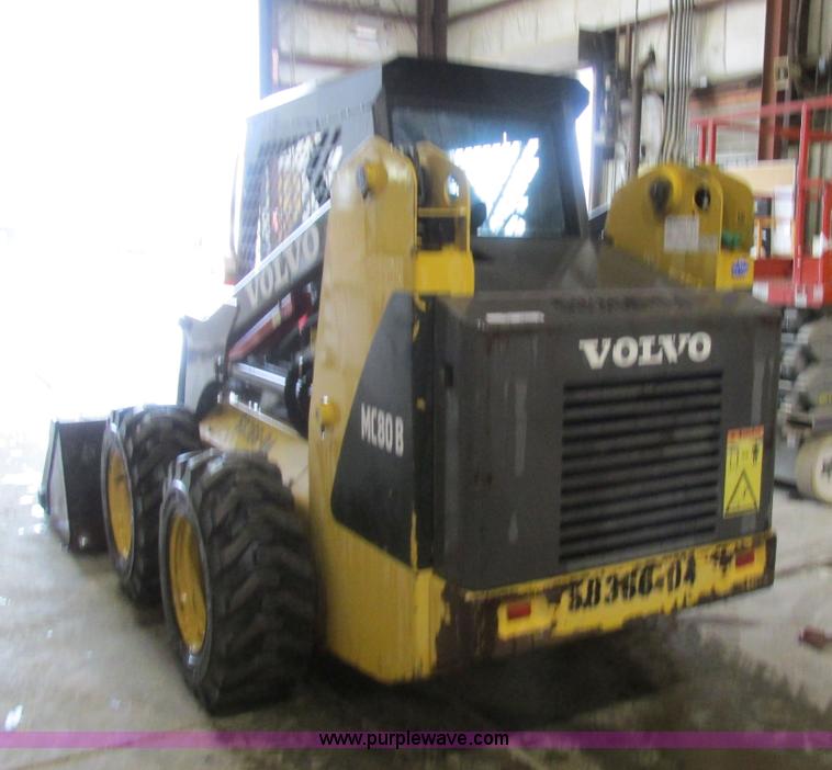 image for item AW9919 2006 Volvo MC80B skid steer