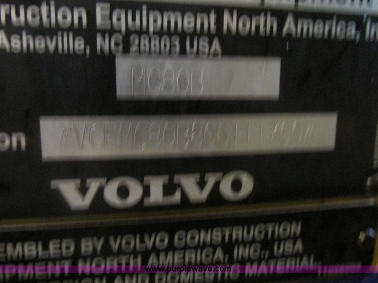 image for item AW9919 2006 Volvo MC80B skid steer