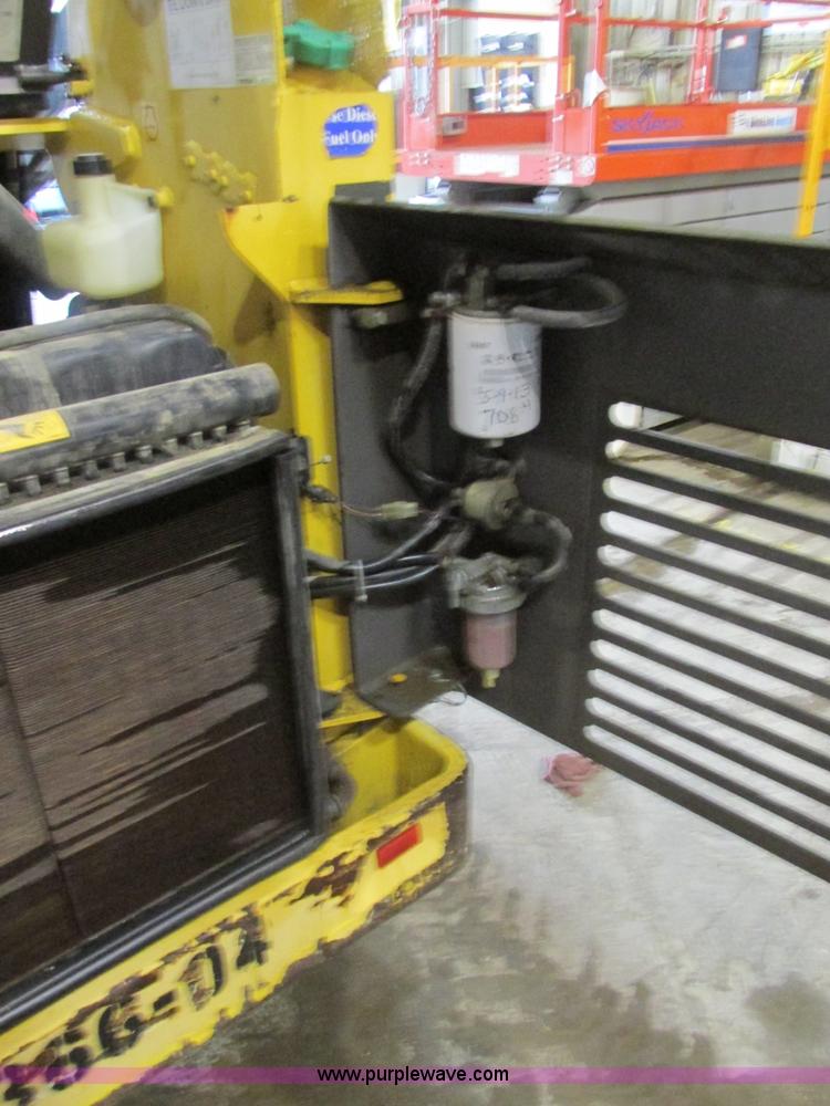 image for item AW9919 2006 Volvo MC80B skid steer