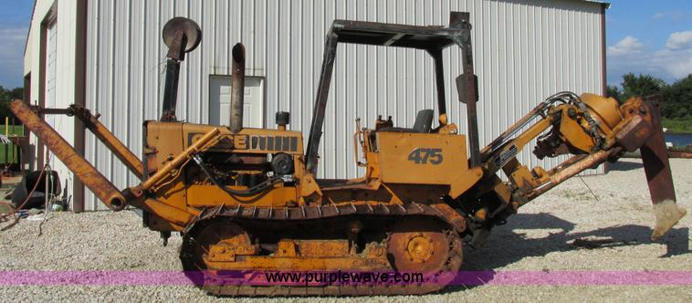 image for item AW9976 1972 Case 475 vibratory cable plow
