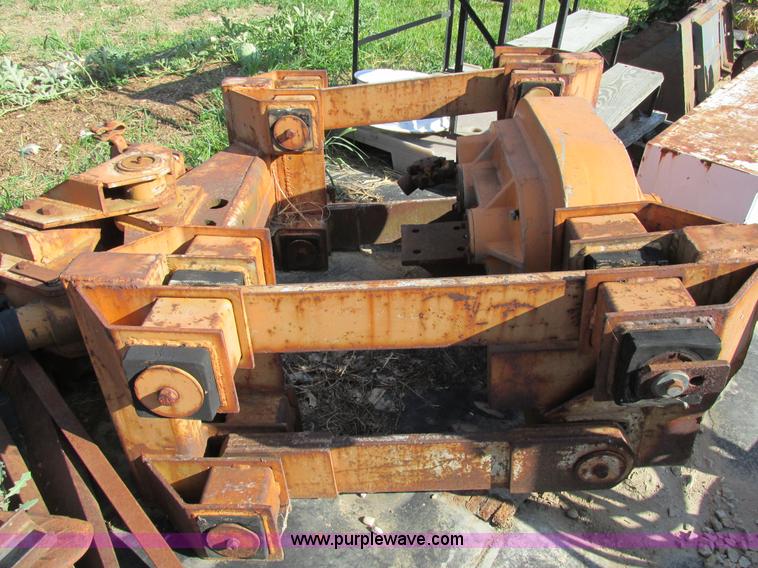 image for item AW9976 1972 Case 475 vibratory cable plow