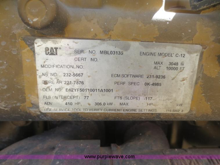 image for item D2136 2003 Kenworth T800 dump truck