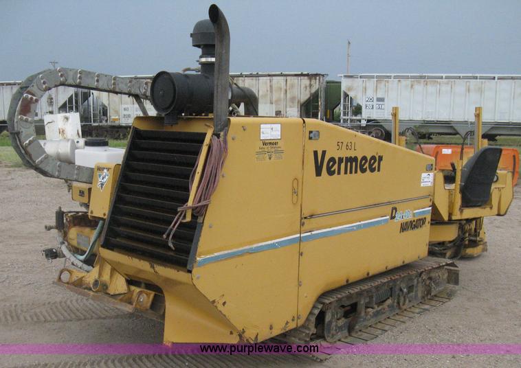 image for item E7818 2000 Vermeer D24X40A directional drill