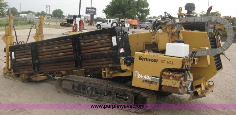 image for item E7818 2000 Vermeer D24X40A directional drill