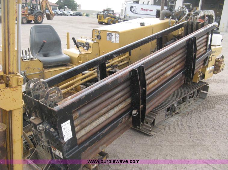 image for item E7818 2000 Vermeer D24X40A directional drill