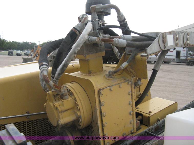 image for item E7818 2000 Vermeer D24X40A directional drill
