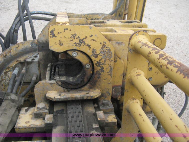 image for item E7818 2000 Vermeer D24X40A directional drill