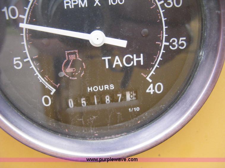 image for item E7818 2000 Vermeer D24X40A directional drill