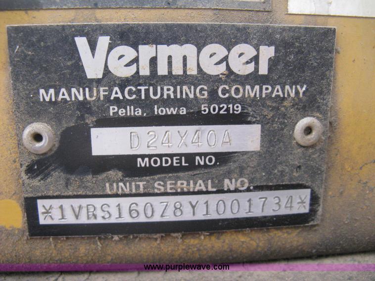 image for item E7818 2000 Vermeer D24X40A directional drill