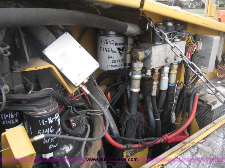 image for item E7818 2000 Vermeer D24X40A directional drill