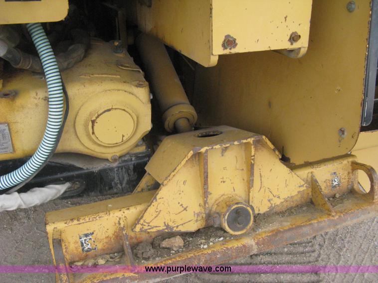 image for item E7818 2000 Vermeer D24X40A directional drill