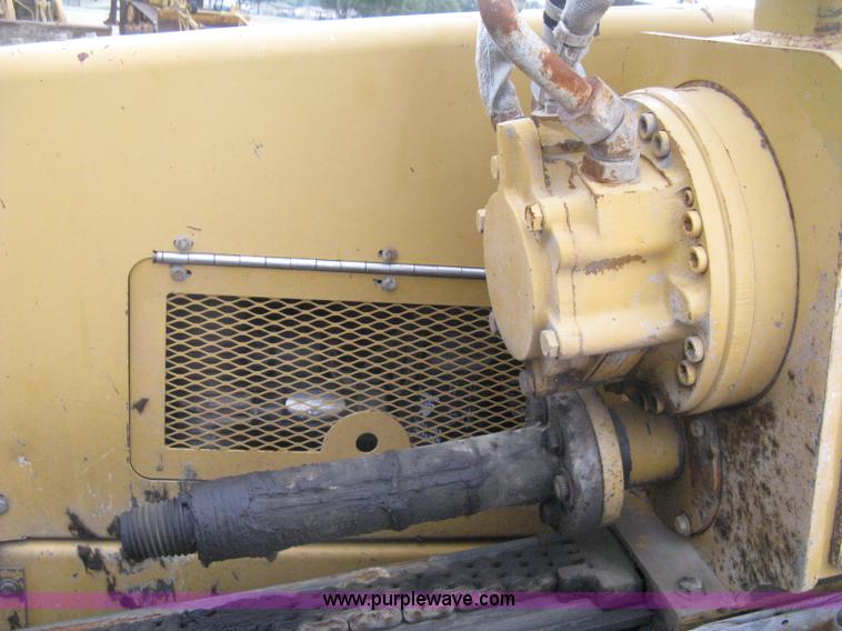 image for item E7818 2000 Vermeer D24X40A directional drill