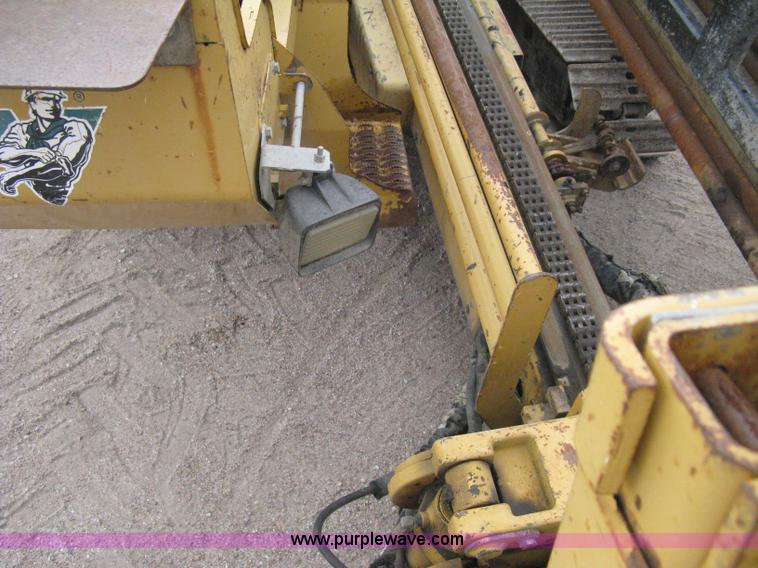 image for item E7818 2000 Vermeer D24X40A directional drill