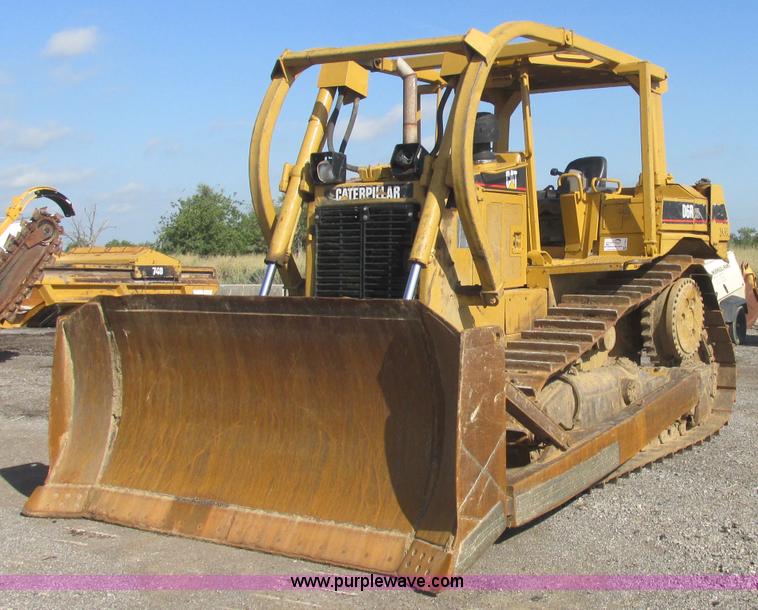 image for item E7834 1996 Caterpillar D6R XL dozer