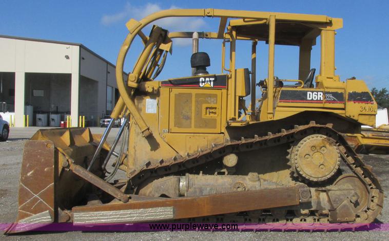 image for item E7834 1996 Caterpillar D6R XL dozer