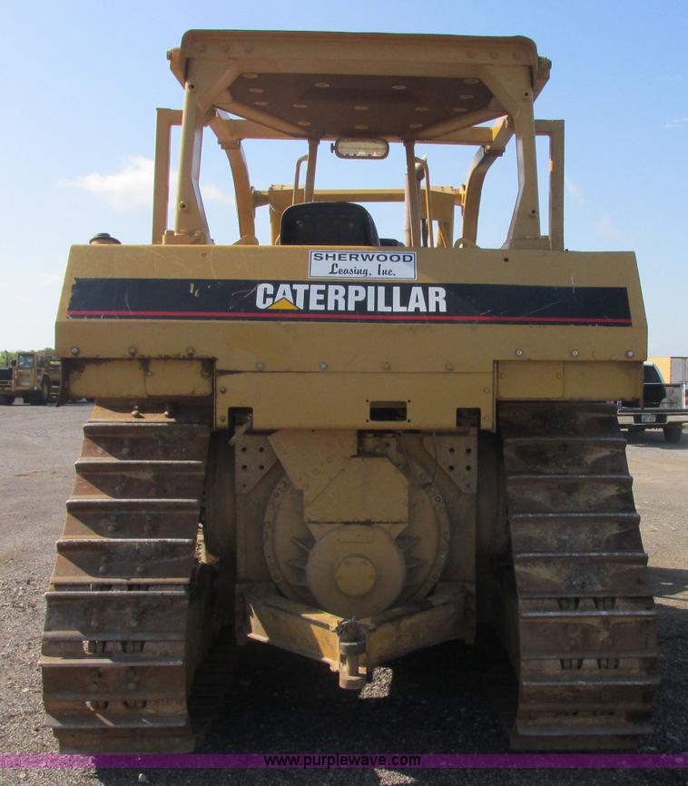 image for item E7834 1996 Caterpillar D6R XL dozer
