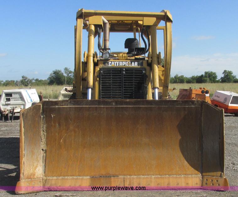 image for item E7834 1996 Caterpillar D6R XL dozer