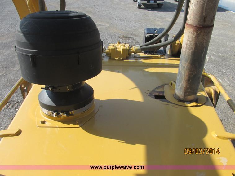 image for item E7834 1996 Caterpillar D6R XL dozer