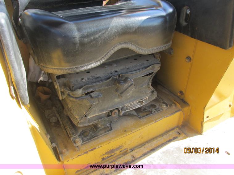 image for item E7834 1996 Caterpillar D6R XL dozer