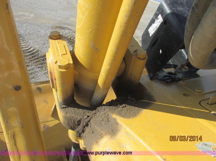 image for item E7834 1996 Caterpillar D6R XL dozer