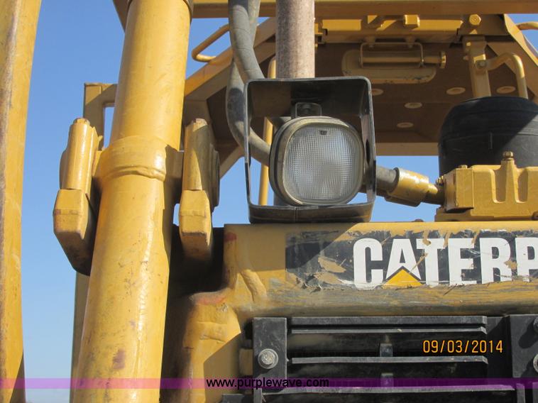 image for item E7834 1996 Caterpillar D6R XL dozer