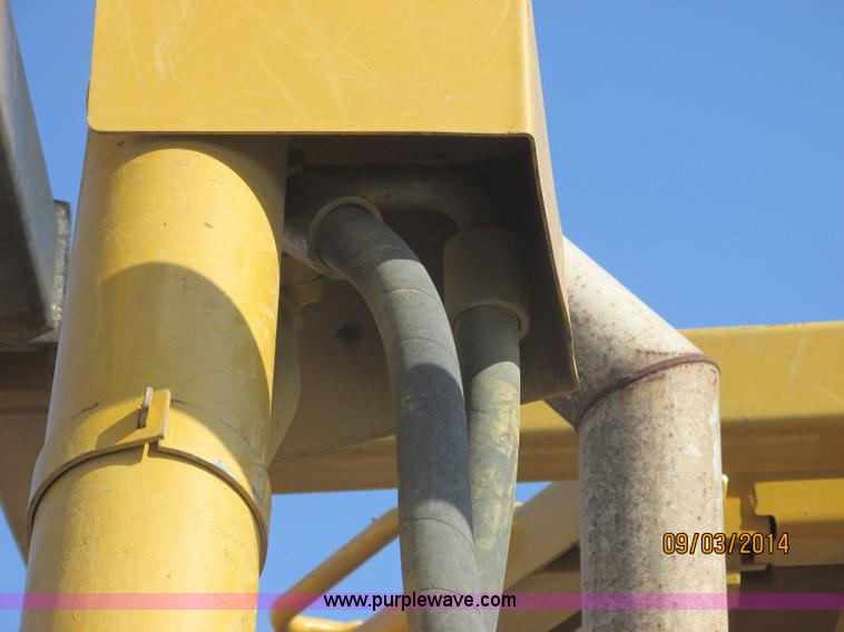 image for item E7834 1996 Caterpillar D6R XL dozer