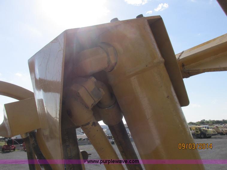image for item E7834 1996 Caterpillar D6R XL dozer