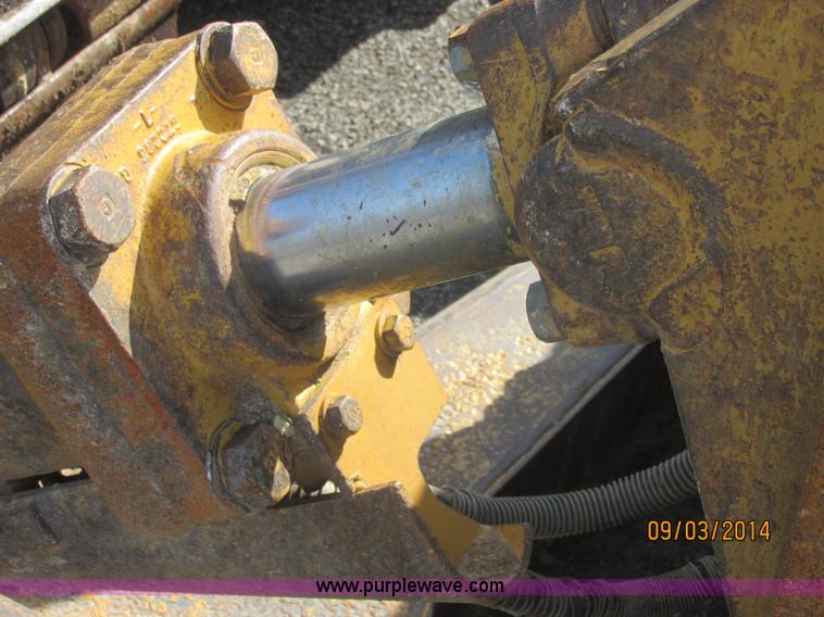 image for item E7834 1996 Caterpillar D6R XL dozer