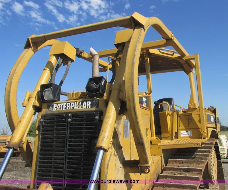 image for item E7834 1996 Caterpillar D6R XL dozer