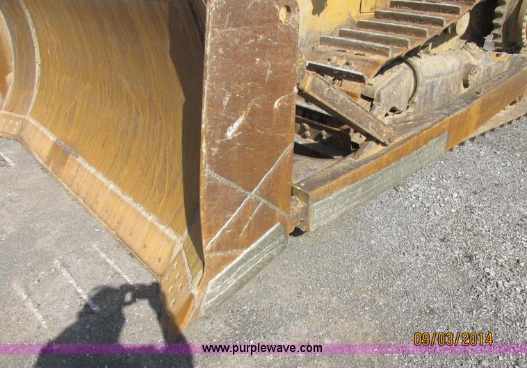 image for item E7834 1996 Caterpillar D6R XL dozer