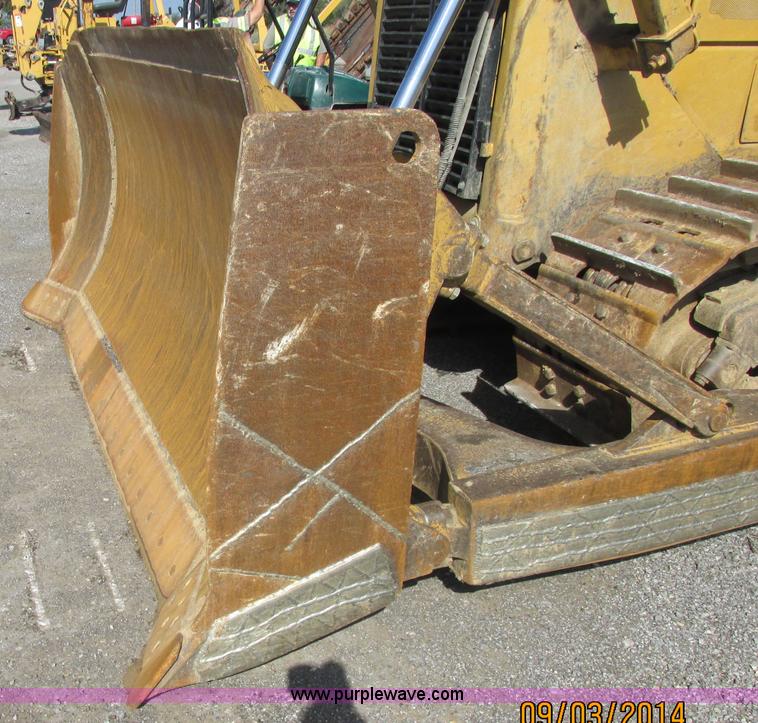image for item E7834 1996 Caterpillar D6R XL dozer