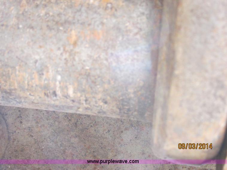 image for item E7834 1996 Caterpillar D6R XL dozer