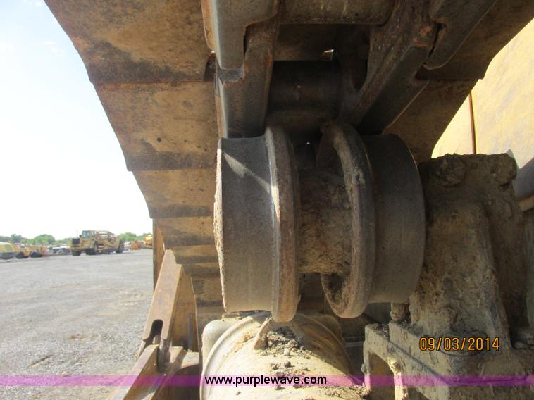 image for item E7834 1996 Caterpillar D6R XL dozer