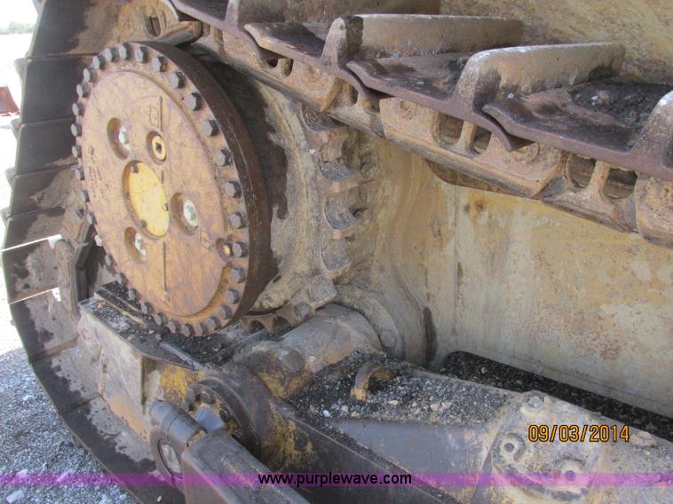 image for item E7834 1996 Caterpillar D6R XL dozer