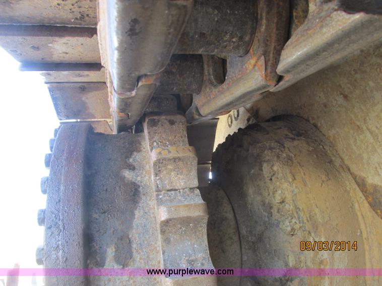 image for item E7834 1996 Caterpillar D6R XL dozer