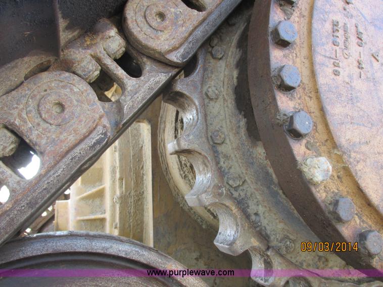 image for item E7834 1996 Caterpillar D6R XL dozer